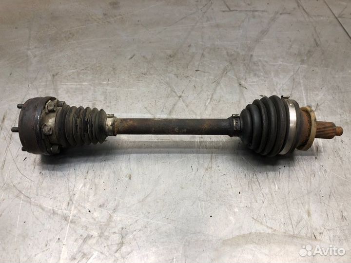 Полуось передний левый Skoda Fabia хэтчбек BZG