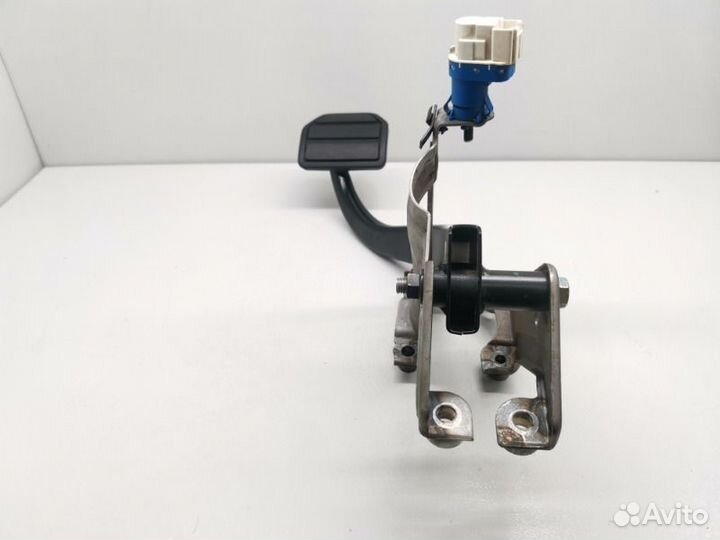 Педаль тормоза Land Rover Discovery 4 2.7 2012