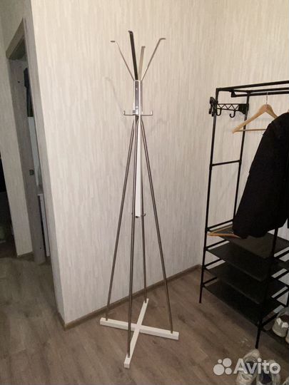 Вешалка напольная IKEA tjusig