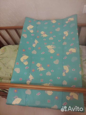 Пеленальная доска на кроватку