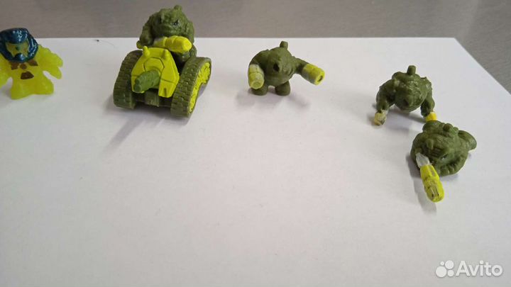 Фигурки Атомикрон