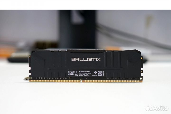 Оперативная память Crucial Ballistix DDR4 16Gb