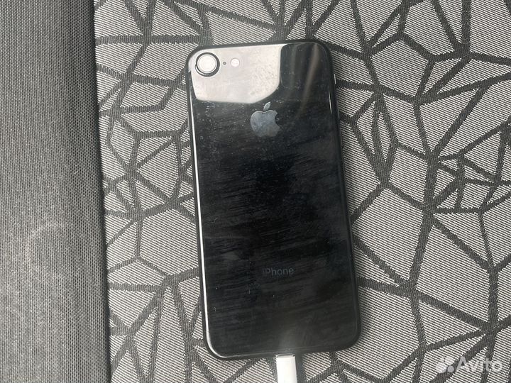Телефон iPhone 7 256gb