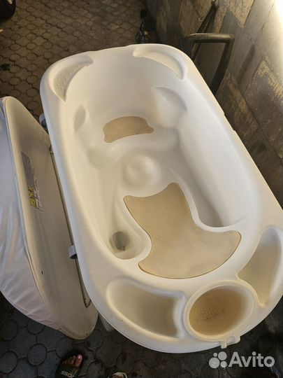 Ванночка и пеленальный столик