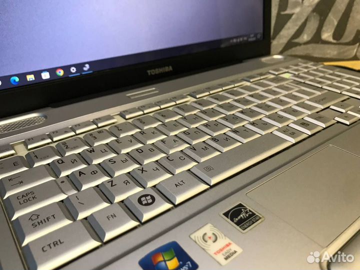 Надежный ноутбук Toshiba Intel/SSD