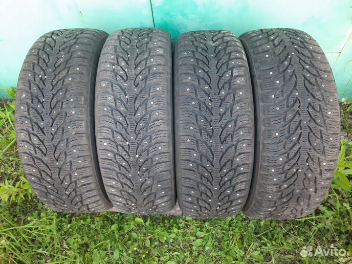 Nokian Tyres Hakkapeliitta 9 SUV 235/65 R17