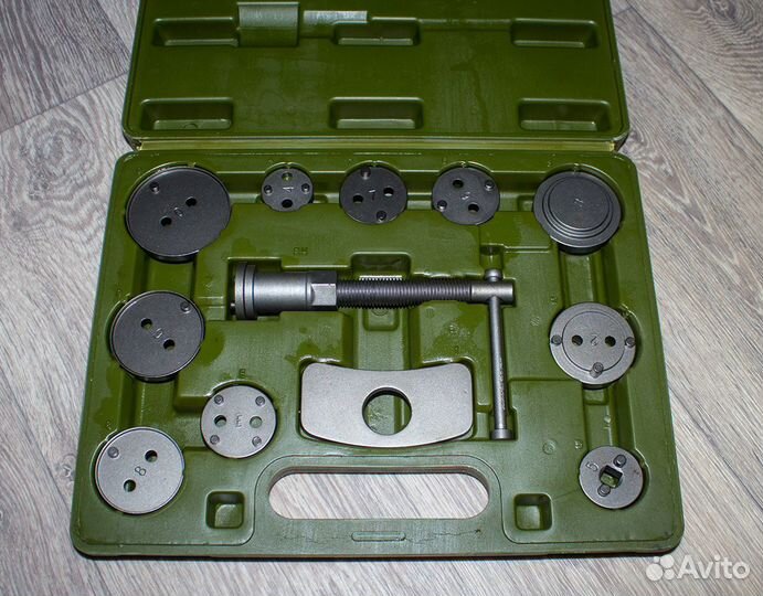 Набор для утапливания поршней тормозного цилиндра