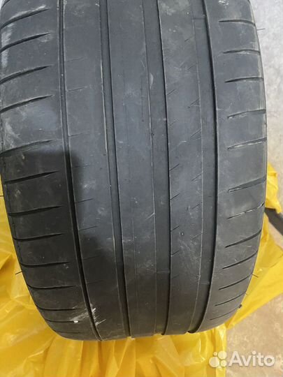 Michelin Pilot Sport 4 245/45 R17 95Y