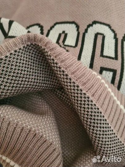 Жилетка женская вязаная