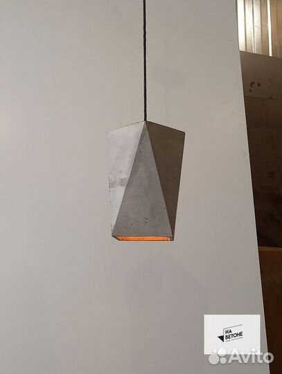 Люстра из бетона