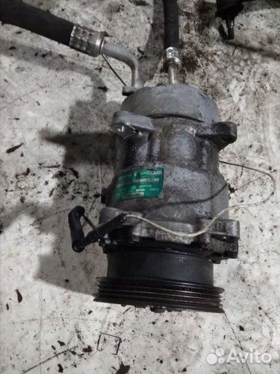 Компрессор кондиционера Renault Megane 1998