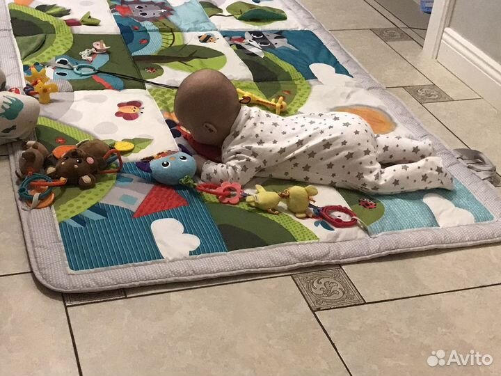 Детский коврик tiny love