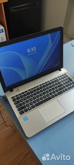 Ноутбук asus D541N
