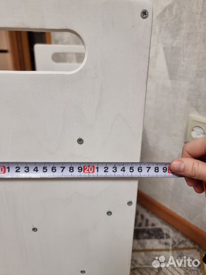 Книжная полка монтессори