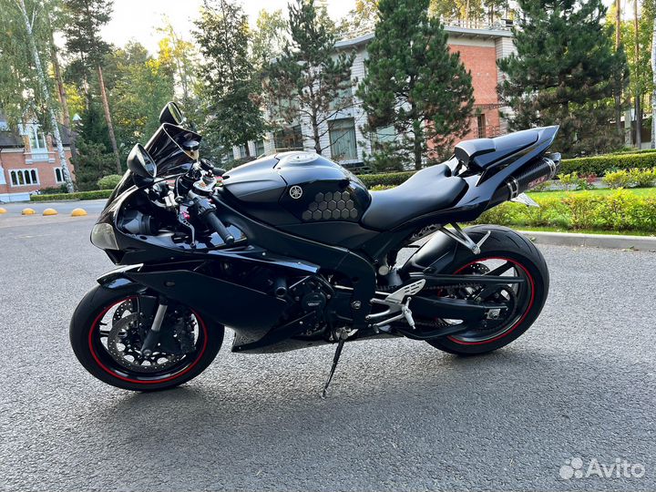 Yamaha YZF R1