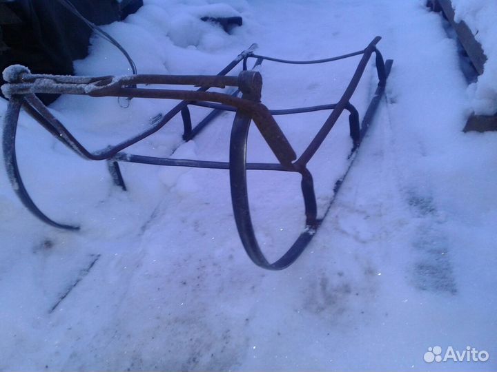 Сани металлические