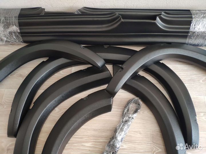 Накладки на арки, пороги chevrolet niva