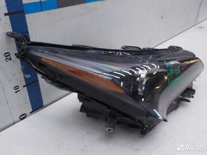 Фара правая Lexus NX200/NX200t/NX300/NX300h