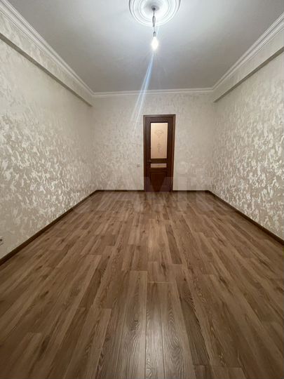 1-к. квартира, 60 м², 6/11 эт.