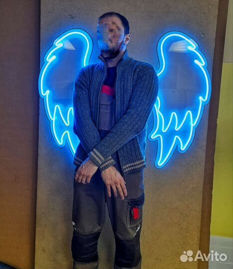 Светящиеся Крылья из Неона
