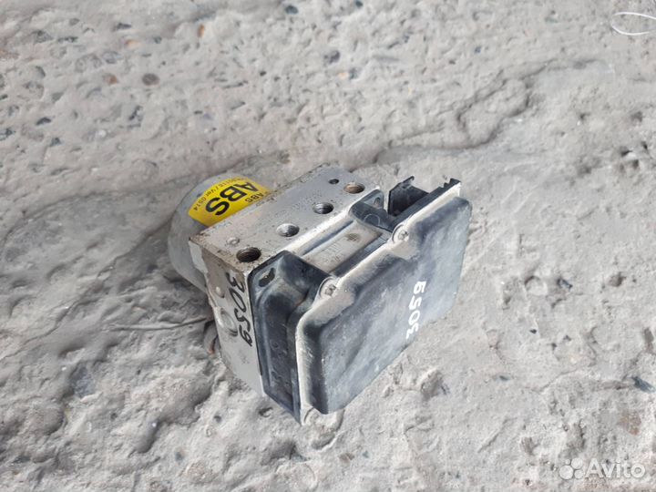 Блок ABS Hyundai i30 FD 2009 58920-2L300