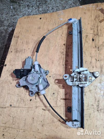 Стеклоподъемник передний левый Nissan Juke F15 1.6