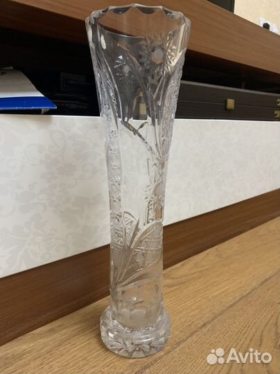 Хрустальная ваза