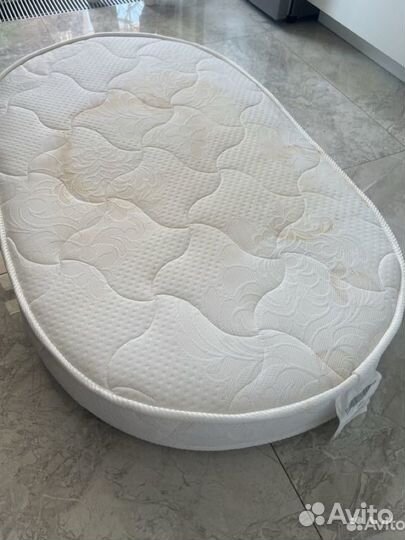 Матрас овальный на детскую кроватку