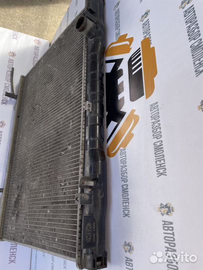 Радиатор основной Kia Sorento I (2002—2006)