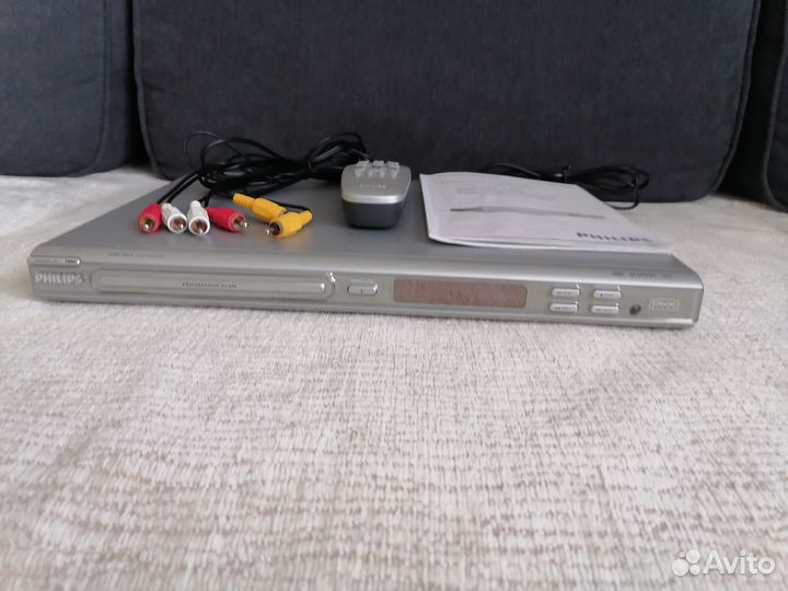 Видеопроигрыватель Philips DVD 3011