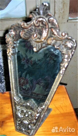 Зеркало настольное