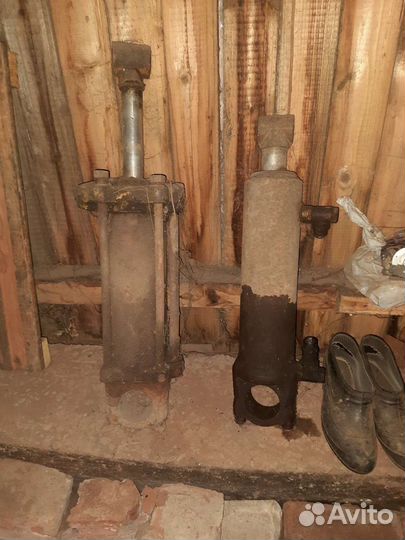 Цилиндр гидравлический