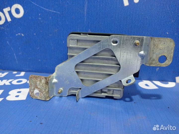 Блок управления топливным насосом Ford Focus 1