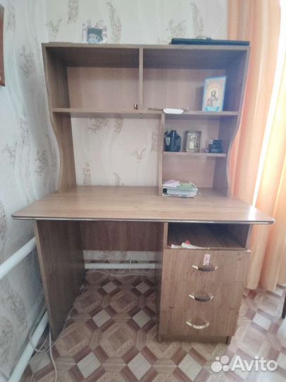 Компьютерный стол