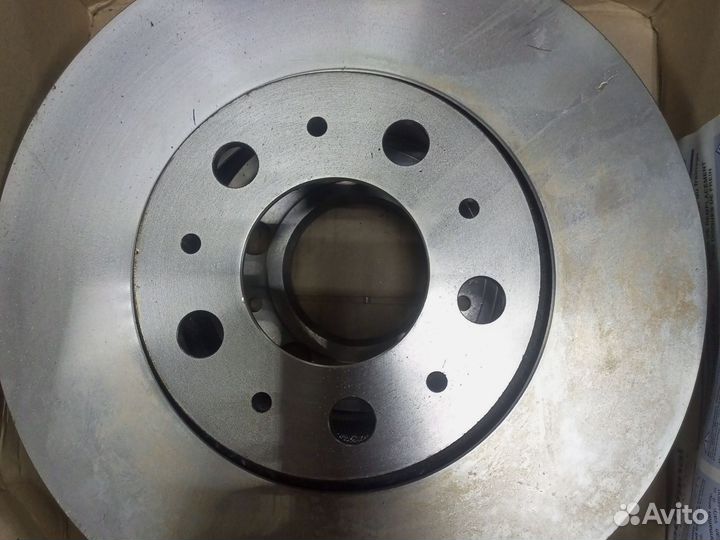 Диски тормозные передние вент. Volvo s60, xc70