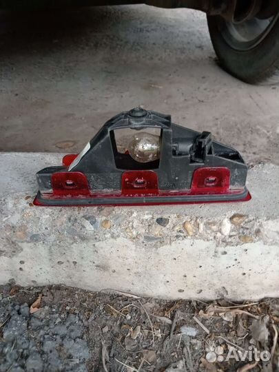 Задний фонарь Ларгус стоп сигнал