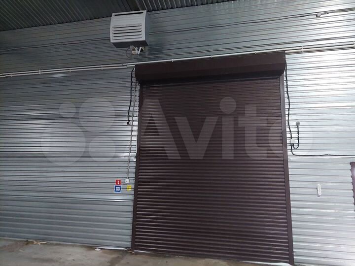 Утепленный склад, 1300 м². 1 этаж. Ворота 4,5*3,0