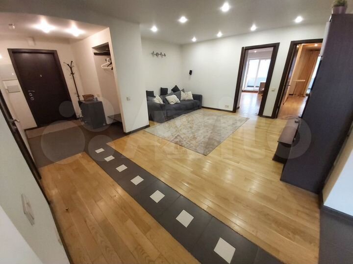 3-к. квартира, 90 м², 3/9 эт.