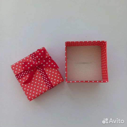 Коробочки для ювелирных изделий