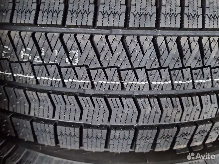 Bridgestone Blizzak Ice 205/55 R16 94T