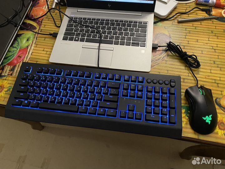 Игровая клавиатура Razer Cynosa V2 мышь Razer