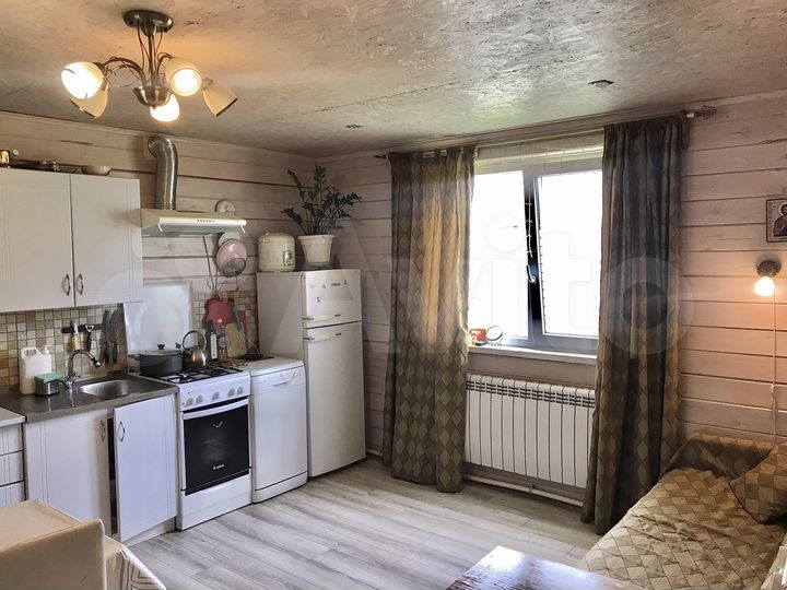 Дом 76 м² на участке 5 сот.