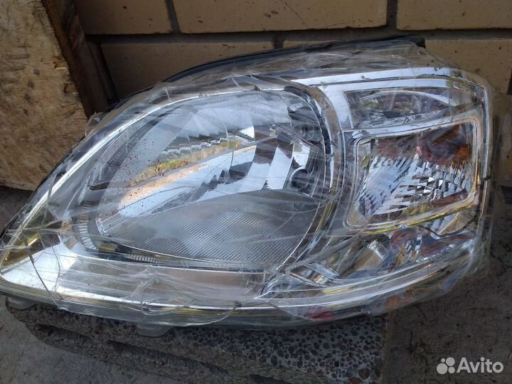 Фара LADA largus