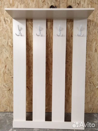 Вешалка в прихожую