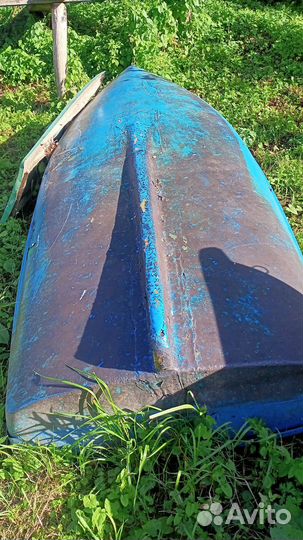 Лодка Пелла