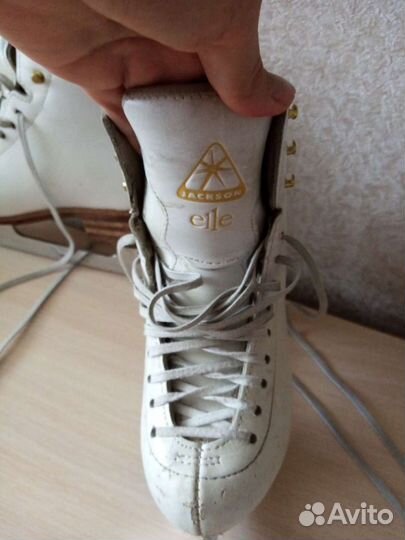 Коньки для занятий по фигурному катанию