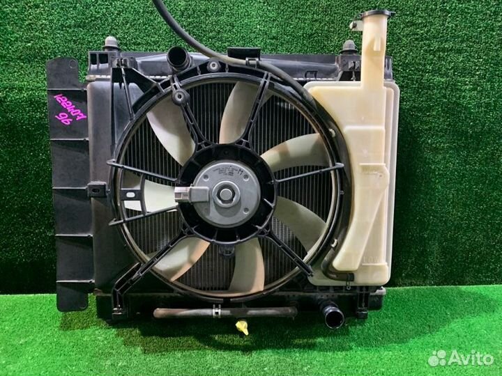 Радиатор охлаждения двигателя Toyota Belta NCP96