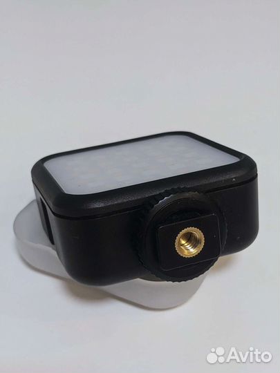 Компактный свет Godox Litemons LED6R