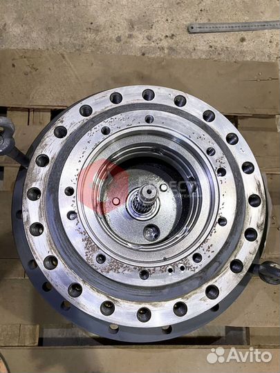 Редуктор хода Komatsu PC120-6 TZ270B1000-00