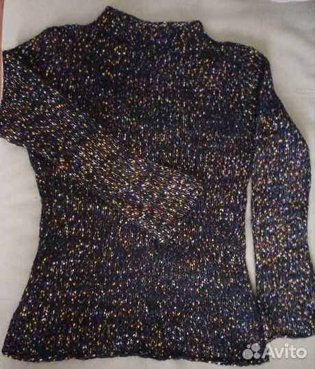 Свитер женский